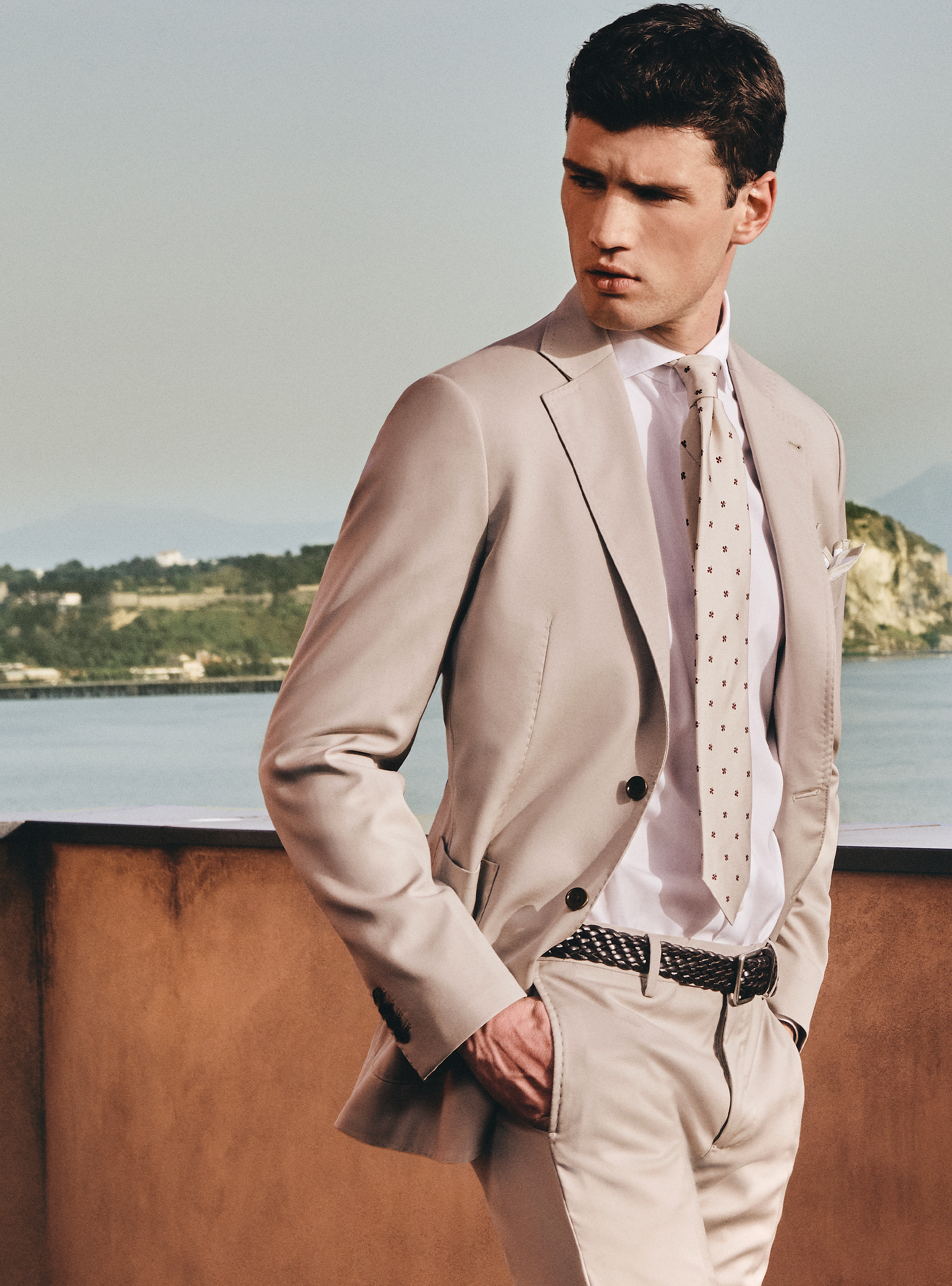 Clear formal elegance, 